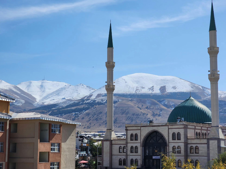 Turkmenistan, dal 1° ottobre 2026 c’è l’e-Visa. Ma il portale non è ancora pienamente operativo